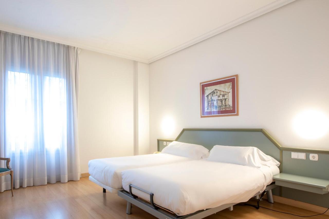Hotel Urdanibia Park Irun Ngoại thất bức ảnh