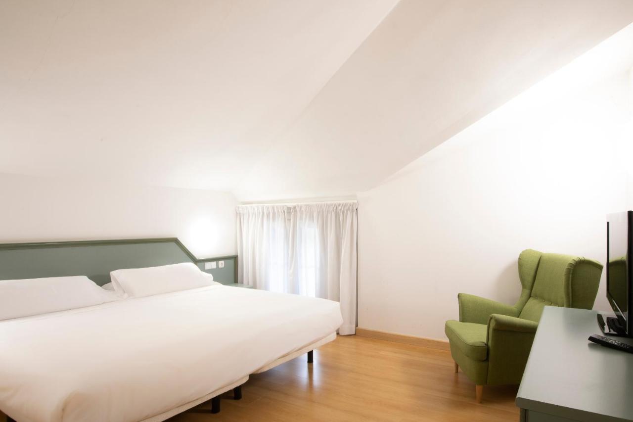 Hotel Urdanibia Park Irun Ngoại thất bức ảnh