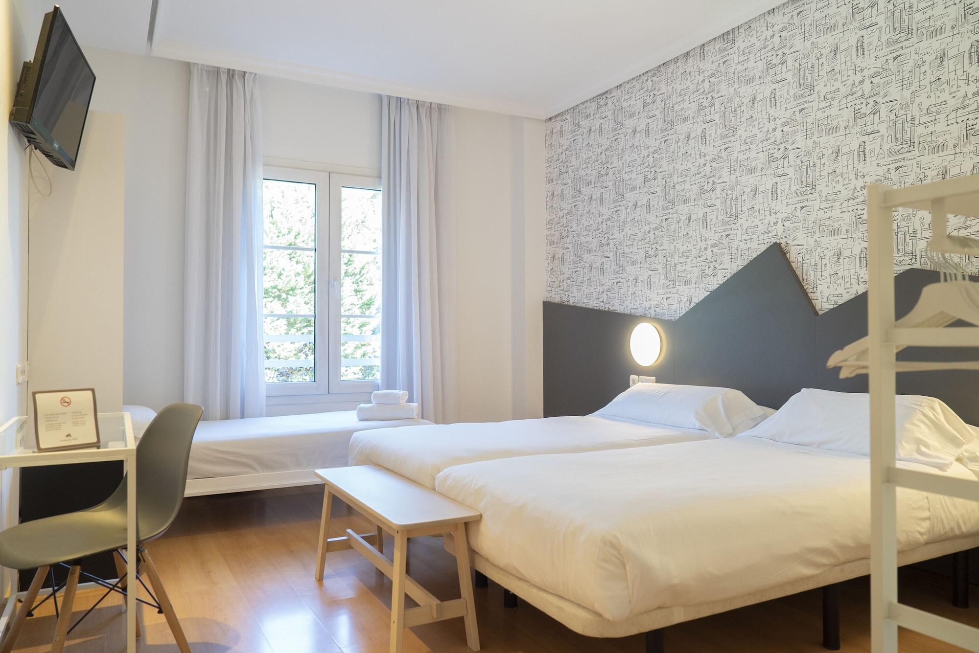 Hotel Urdanibia Park Irun Ngoại thất bức ảnh
